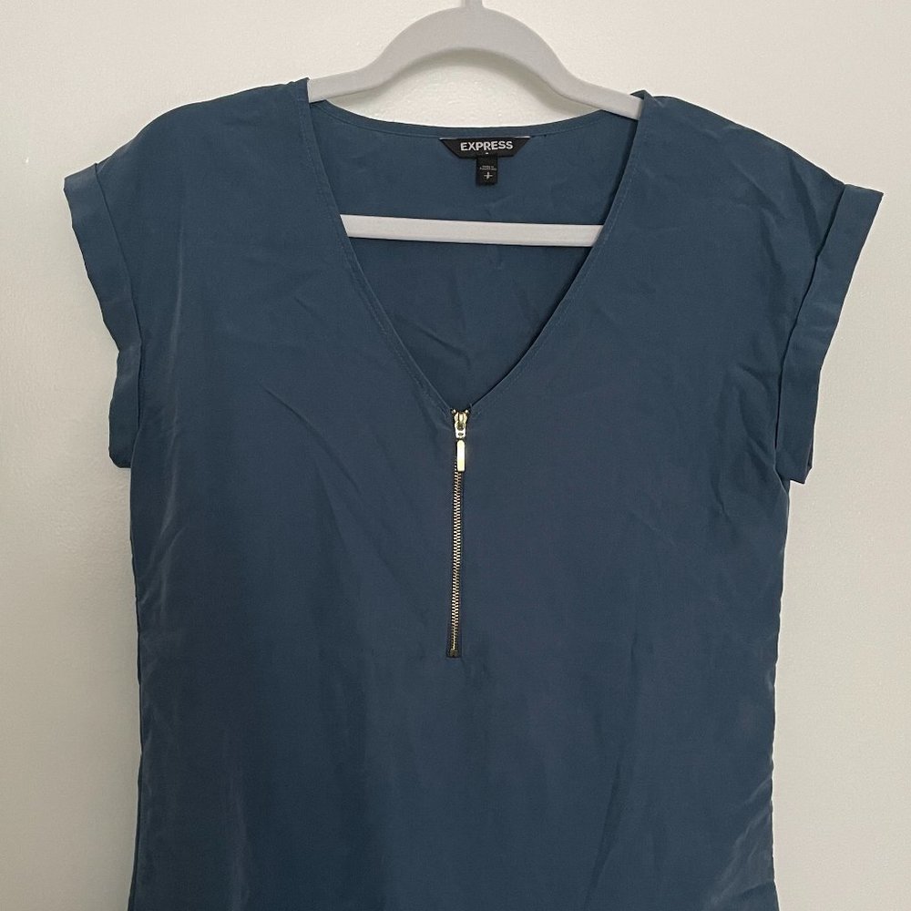 Express Blouse with Zipper
